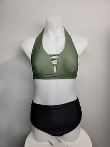 NWT Cupshe Womens Two Piece Swimsuit Size S Green Halter Top And Black Bottom - Picture 1 of 6