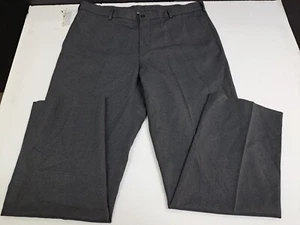 NWT Van Heusen Men's Dress Pants 38x32 Comfort Stretch Wrinkle Resistant #4603 - Picture 1 of 13