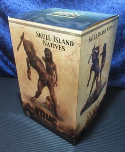 SIDESHOW / WETA SKULL ISLAND NATIVES, KONG WITH JACK BLACK NEW INSPECTED MINT - Picture 1 of 22