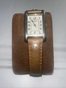 Orologio Timex Tank Donna 20mm Tono Argento Rettangolare Pelle Marrone Nuova Batteria a6 - Foto 1 di 14