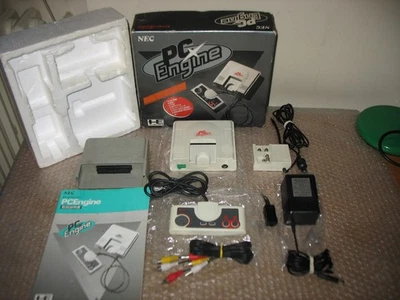 BOXED NEC PC ENGINE WHITE CONSOLE + AV BOOSTER OUTPUT ACCESSORY UNIT - Imagen 1 de 4