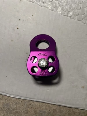 CMI MICRO POLEA DE RESCATE ALUMINIO 7000 LBS. MBS 1/2" CAPACIDAD CUERDA Nueva Caja Abierta Foto 1 de 4