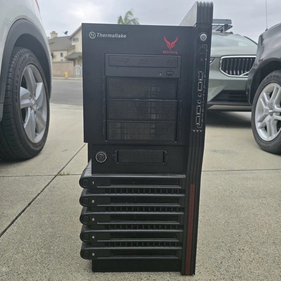 Thermaltake Level 10 GT Black Steel - Image 1 of 4