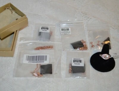 Juego de joyas de plata de ley enchapado en oro rosa_cadenas, pendientes y anillo talla 8 Foto 1 de 4