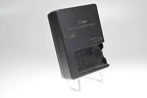 Nikon MH-27 Charger For Nikon EN-EL20 Battery-J1 J2 Camera Coolpix A S1 J3 #G250 - Picture 1 of 6