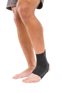 MUELLER Sports Medicine Neoprene Ankle Support Sleeve Black (Large) - Picture 1 of 5