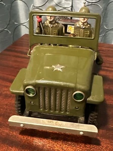 Vintage Tin Toy Army Command Jeep Battery Operated Tested Works TM Japan Nomura - Picture 1 of 8