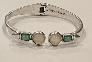 LUCKY BRAND SILVER MOONSTONE FAUX TURQUOISE GREEN BANGLE BRACELET XS S BOHO EUC - Picture 1 of 7