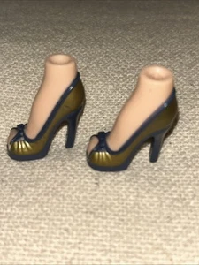 Scarpe bambola Magic Hair Cloe Bratz Girlz blu tacco oro - Foto 1 di 4