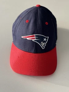 Vintage New England Patriots NFL Football Strapback Hat Cap Navy Blue Red OSFA - Picture 1 of 10