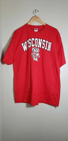 Wisconsin Badgers NCAA Standard Cotton Tee Shirt Size L Cover