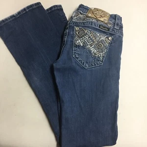 Miss Me Signature Boot Cut Jeans verzierte Taschen blau mittlere Waschung Damen 27 - Bild 1 von 7