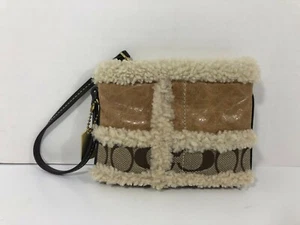 Coach Wristlet Tan - Picture 1 of 7