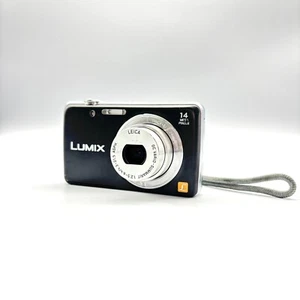 Panasonic LUMIX SMC-FH6 Compact Digital Camera From Japan - Picture 1 of 9