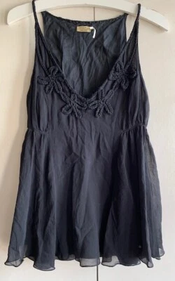 Blusa Max Studio.com bordada 100% seda sem mangas - Preta - Tamanho médio - Imagem 1 de 4