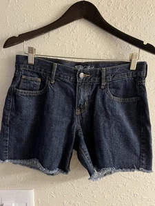 Size 6 Old Navy flirt denim shorts #34*8 Ships Free! - Picture 1 of 5