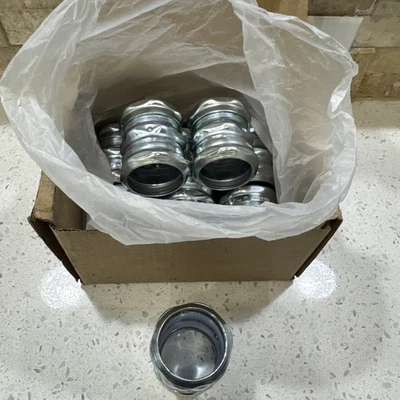 Lote de 9 Conductos de Acoplamiento de Compresión C-H 1 1/2" Nuevos Sin Marca Foto 1 de 4