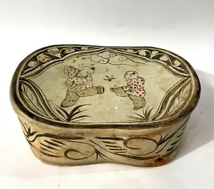 A Chinese Porcelain Pillow with Handpainted Figural Detail - Picture 1 of 7