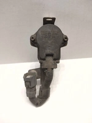 Lexus GX470 Front Driver Side Shock Absorber Actuator 2003-2009 OEM Left O Right - Image 1 of 2