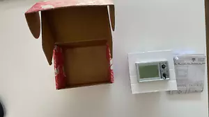 Carlo Gavazzi EM24 Energiemessgerät LCD 90mm x 71.6mm, 8-stellig / 3-phasig /518 - Bild 1 von 5