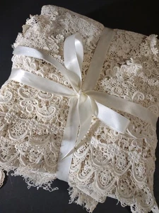 Elfenbein Vintage Spitze 84 x 50" Spitze Passe Kragen & Ärmel alle guter geborgener Zustand - Bild 1 von 20