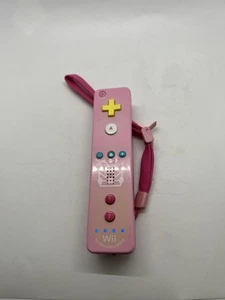 Nintendo Princess Peach Wii Remote Motion Plus Pink Compatible With Wii Wii U - Picture 1 of 13
