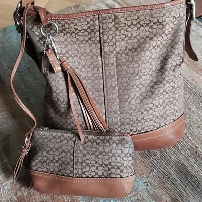 Vintage COACH Set – Tassel Messenger & Clutch – Embossed Jacquard and leather - Image 1 of 4