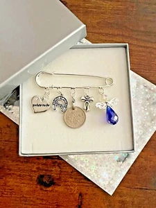 GROßE Etwas Altes Neu Entliehen Blaue Braut Glück Sixpence Münze Andenken Pin - Bild 1 von 9