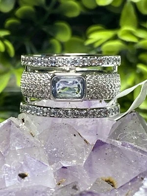 Bomb Party Ring 💍 Size 8 RG59705 "It's A Simply Moment" 💙 Original Collection - Image 1 of 4