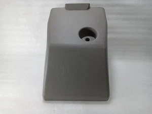 2004-2012 Chevrolet Colorado GMC Canyon Rear Jack Cover Trim 15103891 - Picture 1 of 12