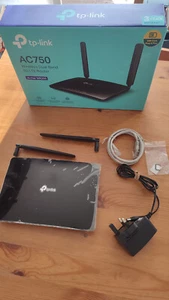 Routeur carte SIM 4G LTE sans fil double bande Tp-Link Archer MR200 AC750 (DÉBLOQUÉ) - Photo 1/18