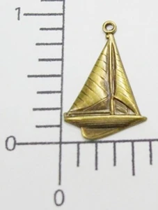 46283 - 4 Pc Victorian Sailboat Charm Jewelry Finding Brass Oxidized  - Picture 1 of 1