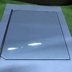 New Old Stock Originial Teile VW/Audi Glass PLT Part #000 097 052. - Picture 1 of 7
