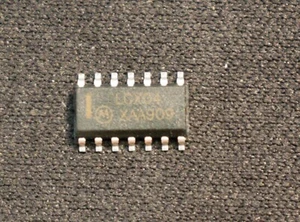 74LCX04, Inverters Hex Inverter with 5V Tolerant Inputs, 14-Pin SOIC Motorola - Picture 1 of 1