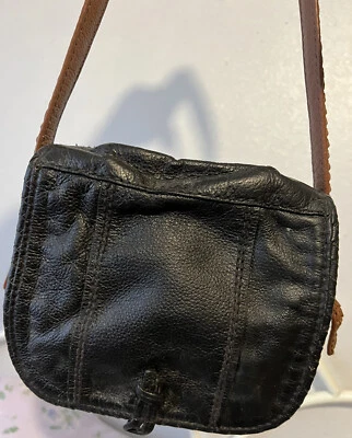 ISABELLA FIORE Flap Distressed Leather Handbag Shoulder Bag Cell phone case MGPP - Image 1 of 4