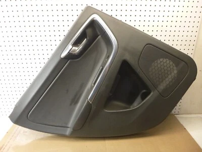 Panel de puerta lateral del conductor trasero izquierdo Volvo XC60 2010-2013 beige OEM 8635780 Foto 1 de 4