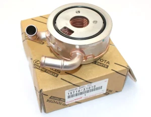 MONTAJE ENFRIADOR DE ACEITE GENUINO Toyota 15710-31010 4Runner/Tacoma/Tundra - Imagen 1 de 4