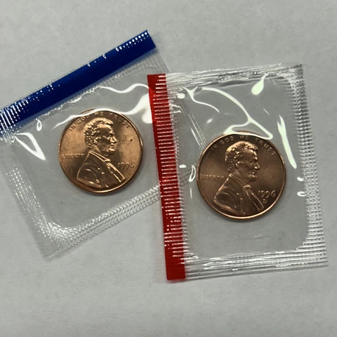 1996 P&D Lincoln Memorial Cent from Mint Set In MINT CELLO with Free Shipping Cover
