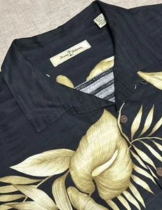 Tommy Bahama Men’s Large Black Hawaiian 100% Silk Short Sleeve Shirt Floral - Picture 1 of 11