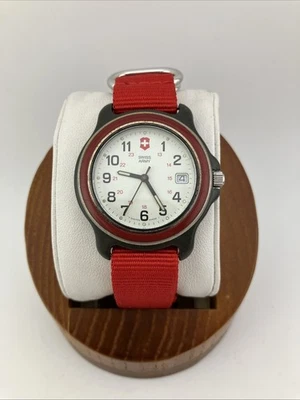 Reloj de Campo De Colección Ejército Suizo Hombres 39mm Negro con Bisel Rojo Fecha Correa de Nylon-FUNCIONA Foto 1 de 4