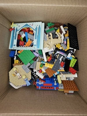 LEGO Friends Minifigures, Accessories And Bricks Lot 6.5 Pounds - Image 1 of 4