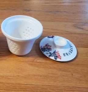 Teavana Chinesisches Bone China Blumen Porzellan Teeei mit Deckel  - Bild 1 von 9