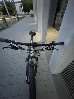 Mountenbike Zu Verkaufen - Bild 1 von 4