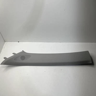 Chevrolet Malibu 2016-2024 lado del conductor izquierdo parabrisas cubierta de pilar moldura OEM Foto 1 de 4