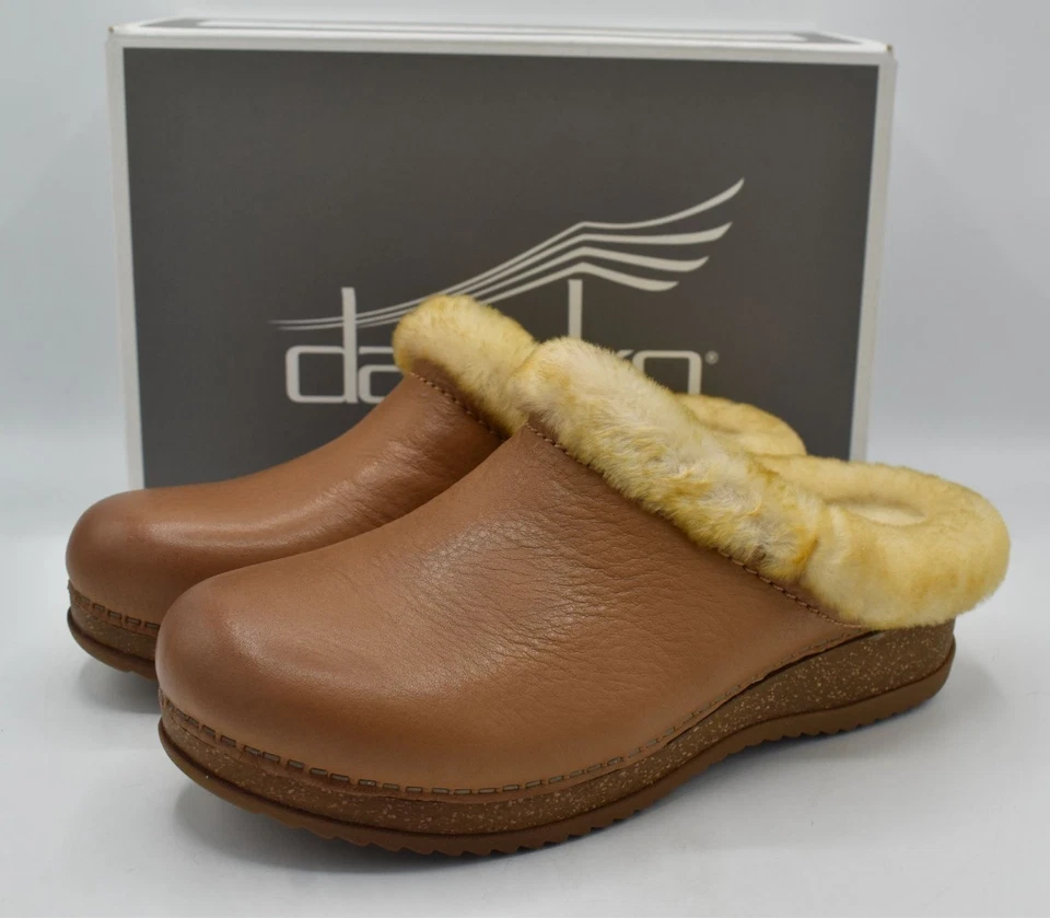 Dansko EU 39 US 8.5-9 Magda Waxy Milled Tan Leather Shearling Lined Mules Shoes