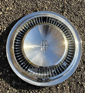 1964 64 1965 65 Lincoln Town Car Hubcap Rim Wheel Cover Hub Cap OEM VINTAGE - Picture 1 of 8