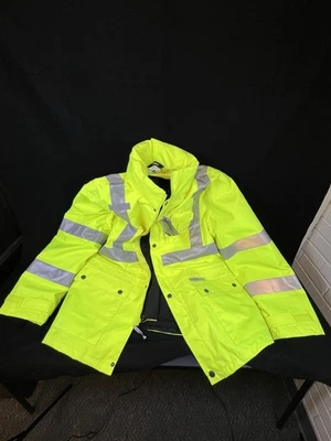 Ergodyne 8385 Glow Gear High-Vis Jacket Size Large ANSI/ISEA  - Image 1 of 4