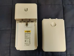 Ubiquiti NanoSwitch, Passive 24v PoE - 4-port Gigabit Switch (N-SW) - Picture 1 of 4