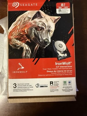 Внутренний жесткий диск Seagate Ironwolf (7200 об/мин, 3,5 дюйма) 8 ТБ - ST8000VN004 - Изображение 1 из 2
