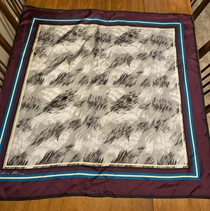 Sciarpa vintage Anne Klein 35"" quadrata nera spazzola grigia colpi bordeaux firmata - Foto 1 di 5